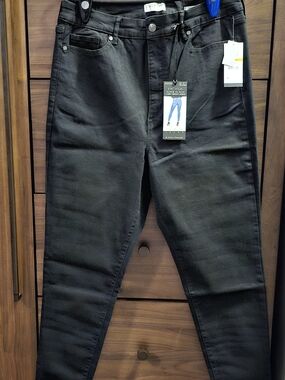 Sofia Jeans by Sofia Vergara – Super Hi‑Rise Curvy Skinny